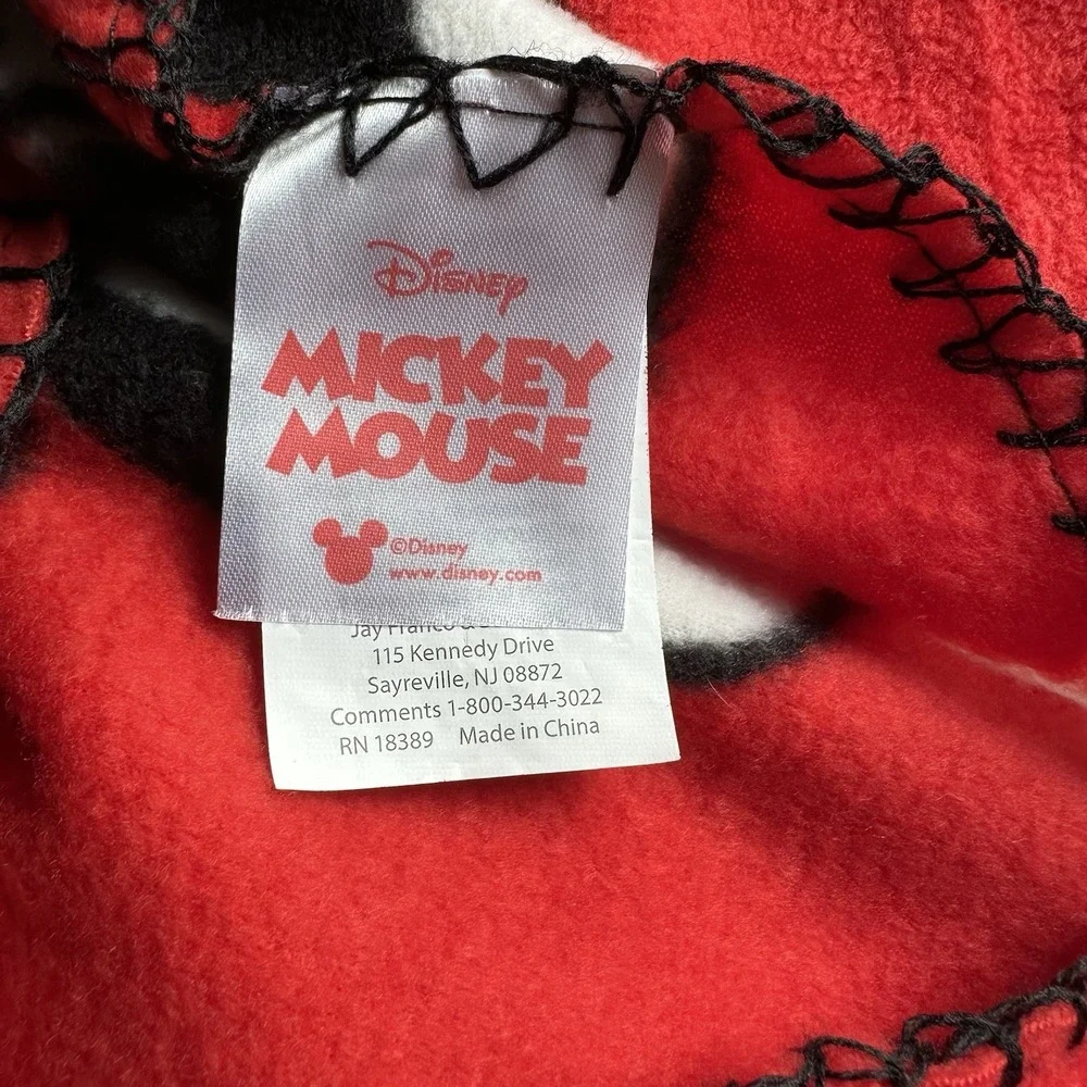 Disney Red/White/Black Mickey Mouse Face Throw Blanket 39 X 49 Inch